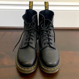 Dr. Martens 1460 Women’s Boot